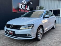 VOLKSWAGEN JETTA TSI HIGHLINE /2018 IDEAL VEÍCULOS LAJEADO / Carros no Vale