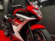 YAMAHA XJ6 F /2015 EXCLUSIVO VEÍCULOS SANTA CRUZ DO SUL / Carros no Vale