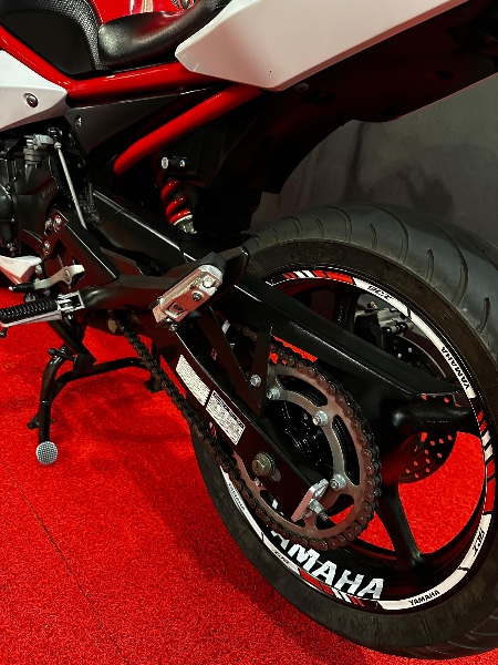 YAMAHA XJ6 F /2015 EXCLUSIVO VEÍCULOS SANTA CRUZ DO SUL / Carros no Vale