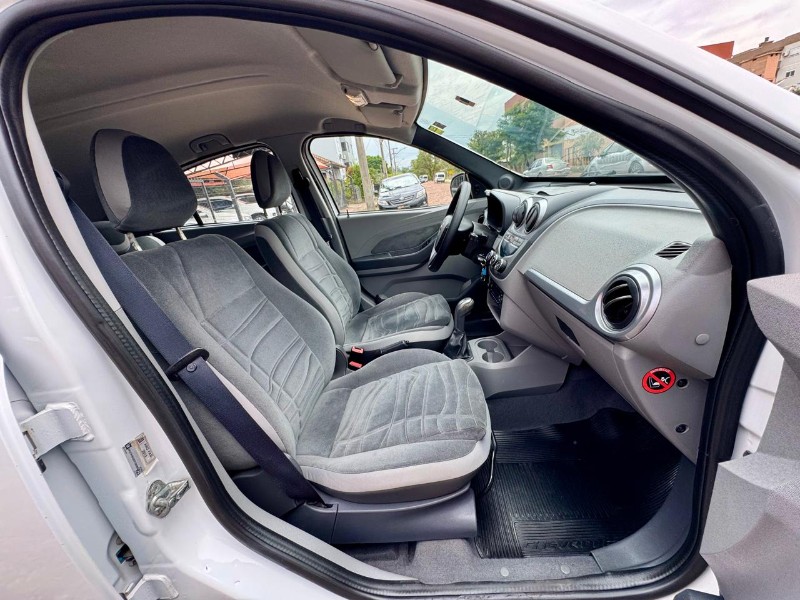 CHEVROLET AGILE LTZ 1.4 MPFI 8V FLEXPOWER 2012/2013 AR MULTIMARCAS VENÂNCIO AIRES / Carros no Vale