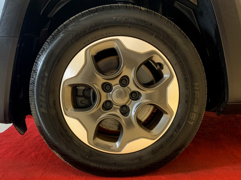 JEEP RENEGADE 1.8 16V FLEX 4P MANUAL 2016/2017 DUARTE VEÍCULOS PORTO ALEGRE / Carros no Vale