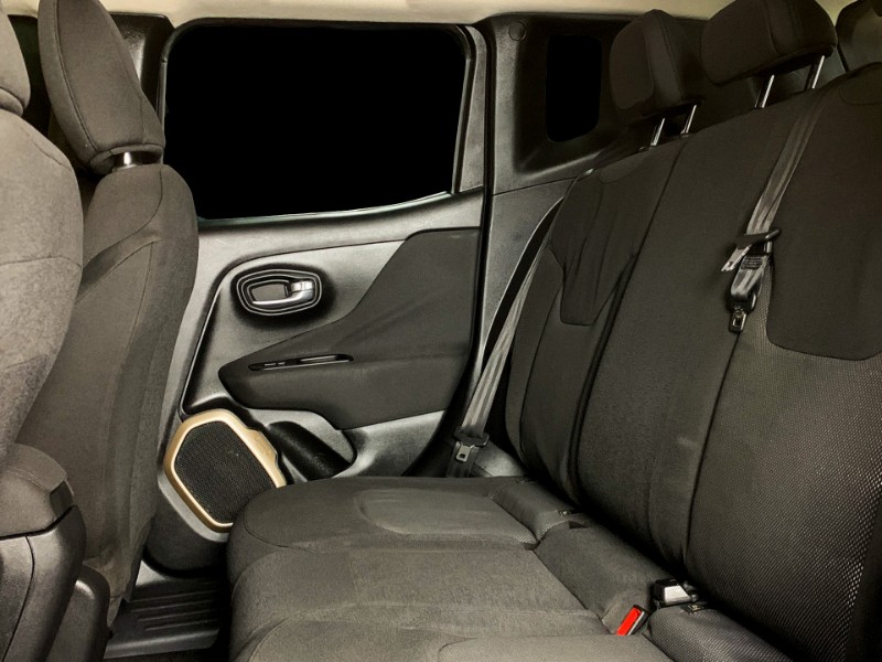 JEEP RENEGADE 1.8 16V FLEX 4P MANUAL 2016/2017 DUARTE VEÍCULOS PORTO ALEGRE / Carros no Vale