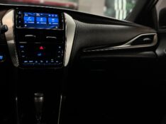 TOYOTA YARIS 1.5 XS 16V 2018/2019 JM AUTOMÓVEIS VENÂNCIO AIRES / Carros no Vale