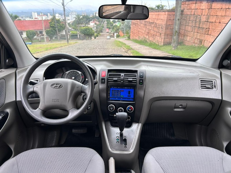 HYUNDAI TUCSON 2.0 16V AUT. 2009/2009 LS MULTIMARCAS VENÂNCIO AIRES / Carros no Vale