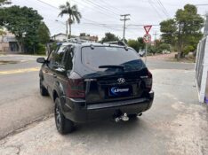 HYUNDAI TUCSON 2.0 16V AUT. 2009/2009 LS MULTIMARCAS VENÂNCIO AIRES / Carros no Vale