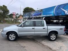 CHEVROLET S10 2.4 MPFI ADVANTAGE 4X2 CD 8V 2011/2011 LS MULTIMARCAS VENÂNCIO AIRES / Carros no Vale