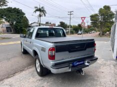 CHEVROLET S10 2.4 MPFI ADVANTAGE 4X2 CD 8V 2011/2011 LS MULTIMARCAS VENÂNCIO AIRES / Carros no Vale