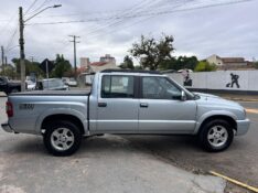 CHEVROLET S10 2.4 MPFI ADVANTAGE 4X2 CD 8V 2011/2011 LS MULTIMARCAS VENÂNCIO AIRES / Carros no Vale