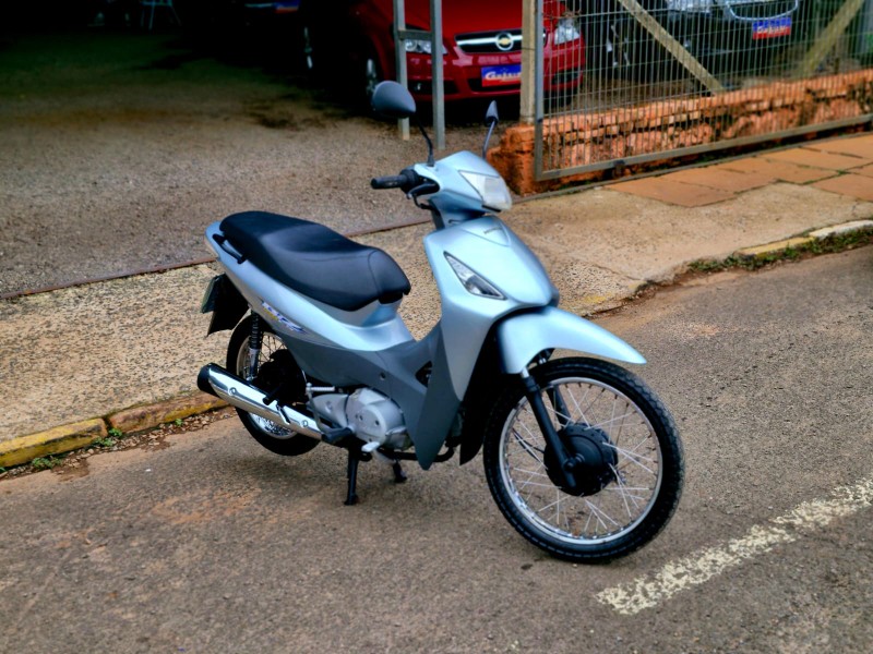 HONDA MOTOS BIZ 125 ES 2006/2006 CRUZEIRO MULTIMARCAS CRUZEIRO DO SUL / Carros no Vale