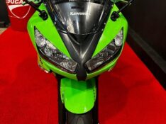 KAWASAKI NINJA 650 R /2011 EXCLUSIVO VEÍCULOS SANTA CRUZ DO SUL / Carros no Vale