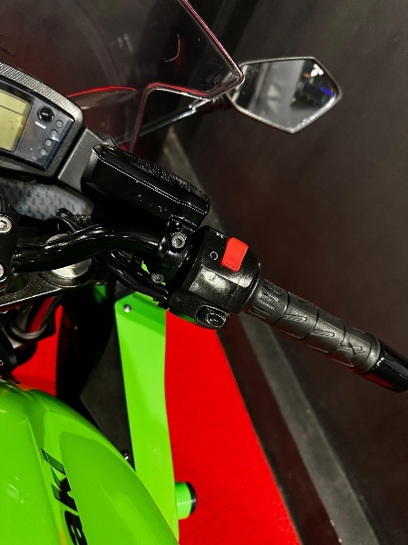 KAWASAKI NINJA 650 R /2011 EXCLUSIVO VEÍCULOS SANTA CRUZ DO SUL / Carros no Vale