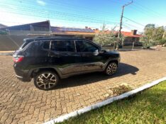 JEEP COMPASS 2.0 16V DIESEL LIMITED 4X4 AUTOMÁTICO 2020/2020 ELY AUTOMÓVEIS LAJEADO / Carros no Vale