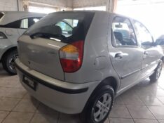 FIAT PALIO 1.0 FIRE 2002/2003 RENAUTO VEÍCULOS LAJEADO / Carros no Vale