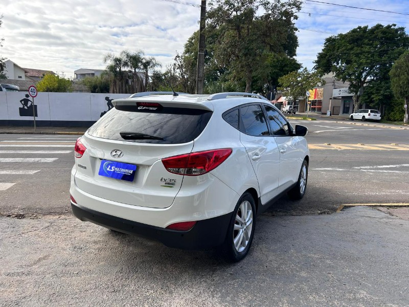 HYUNDAI IX35 GLS 2.0 16V 2WD FLEX AUT. 2015/2015 LS MULTIMARCAS VENÂNCIO AIRES / Carros no Vale