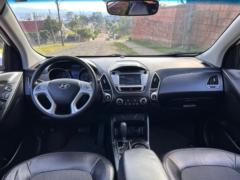 HYUNDAI IX35 GLS 2.0 16V 2WD FLEX AUT. 2015/2015 LS MULTIMARCAS VENÂNCIO AIRES / Carros no Vale