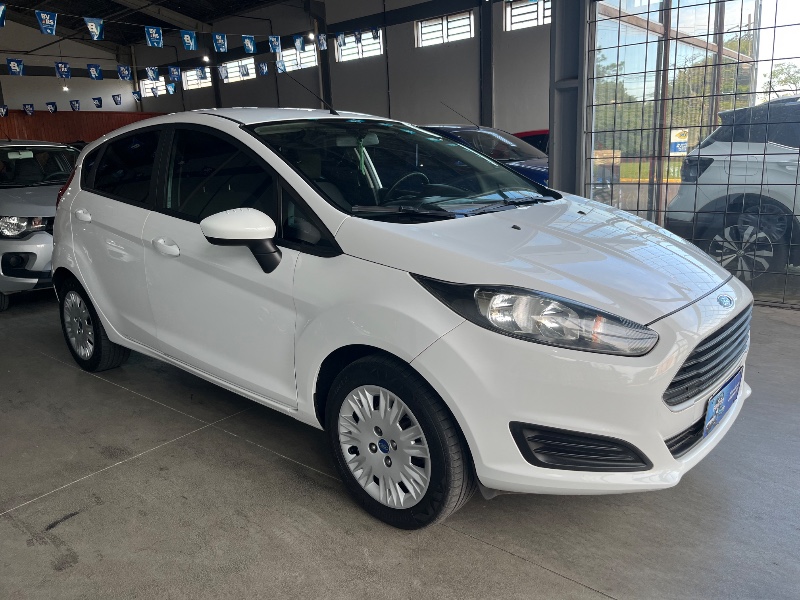 FORD NEW FIESTA HATCH / HA 1.5L SE 2014/2015 RICARDINHO AUTOMÓVEIS MONTENEGRO / Carros no Vale