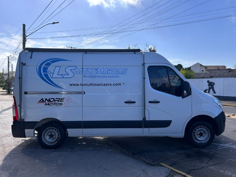 RENAULT MASTER 2.3 DCI FURGÃO 16V DIESEL 2022/2022 LS MULTIMARCAS VENÂNCIO AIRES / Carros no Vale