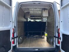 RENAULT MASTER 2.3 DCI FURGÃO 16V DIESEL 2022/2022 LS MULTIMARCAS VENÂNCIO AIRES / Carros no Vale