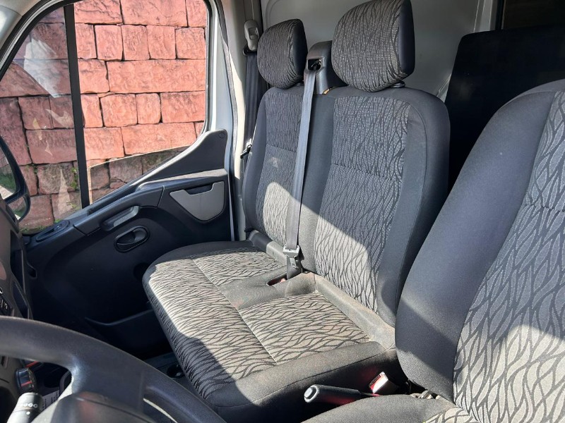 RENAULT MASTER 2.3 DCI FURGÃO 16V DIESEL 2022/2022 LS MULTIMARCAS VENÂNCIO AIRES / Carros no Vale