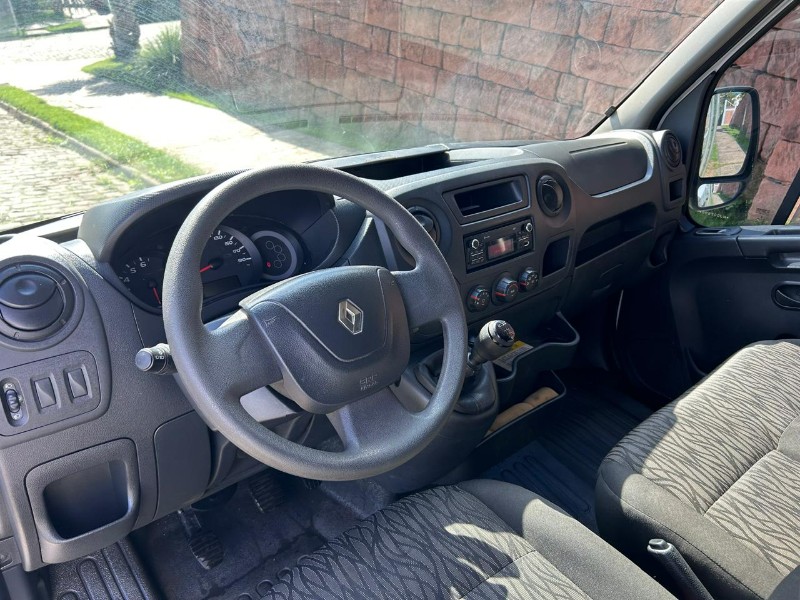 RENAULT MASTER 2.3 DCI FURGÃO 16V DIESEL 2022/2022 LS MULTIMARCAS VENÂNCIO AIRES / Carros no Vale