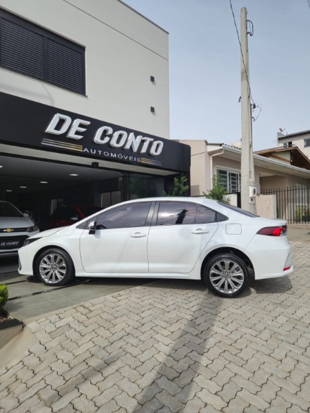 TOYOTA COROLLA /2022 DE CONTO AUTOMÓVEIS SARANDI / Carros no Vale