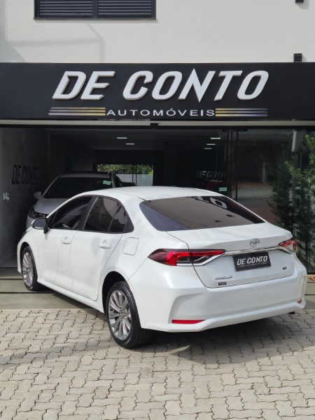 TOYOTA COROLLA /2022 DE CONTO AUTOMÓVEIS SARANDI / Carros no Vale