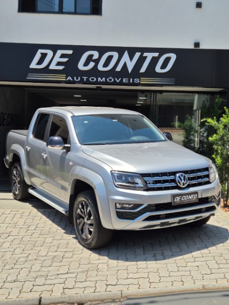 VOLKSWAGEN AMAROK /VW V6 HIGH AD4 /2023 DE CONTO AUTOMÓVEIS SARANDI / Carros no Vale