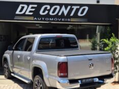 VOLKSWAGEN AMAROK /VW V6 HIGH AD4 /2023 DE CONTO AUTOMÓVEIS SARANDI / Carros no Vale