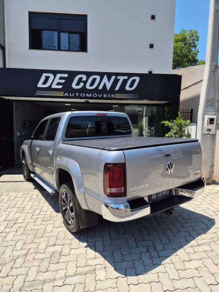 VOLKSWAGEN AMAROK /VW V6 HIGH AD4 /2023 DE CONTO AUTOMÓVEIS SARANDI / Carros no Vale