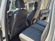 VOLKSWAGEN AMAROK /VW V6 HIGH AD4 /2023 DE CONTO AUTOMÓVEIS SARANDI / Carros no Vale