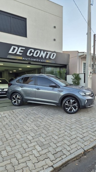 VOLKSWAGEN NIVUS 1.0 200 TSI HIGHLINE /2022 DE CONTO AUTOMÓVEIS SARANDI / Carros no Vale