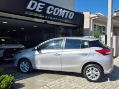 TOYOTA YARIS /2019 DE CONTO AUTOMÓVEIS SARANDI / Carros no Vale