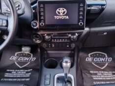 TOYOTA HILUX 2.7 SRV CD 4X4 /2022 DE CONTO AUTOMÓVEIS SARANDI / Carros no Vale
