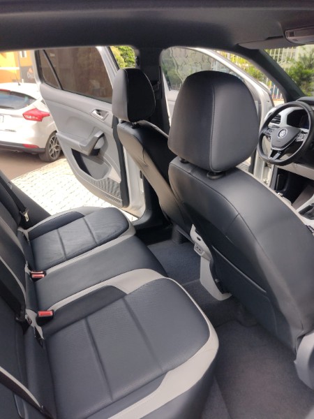 VOLKSWAGEN T-CROSS 1.4 HIGHLINE 250 TSI 16V 2020 /2020 DE CONTO AUTOMÓVEIS SARANDI / Carros no Vale