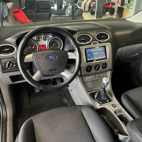 FORD FOCUS SEDAN 1.6 GLX 2013/2013 JOÃO CARROS MULTIMARCAS GUAPORÉ / Carros no Vale