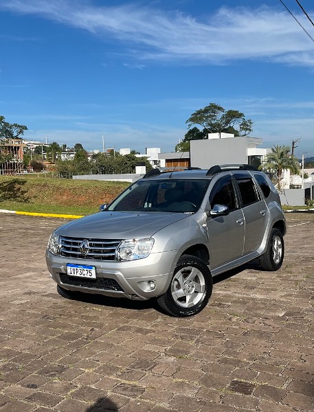 RENAULT DUSTER 1.6 16V SCE FLEX DYNAMIQUE MANUAL 2014/2014 BOSCO AUTOMÓVEIS GUAPORÉ / Carros no Vale
