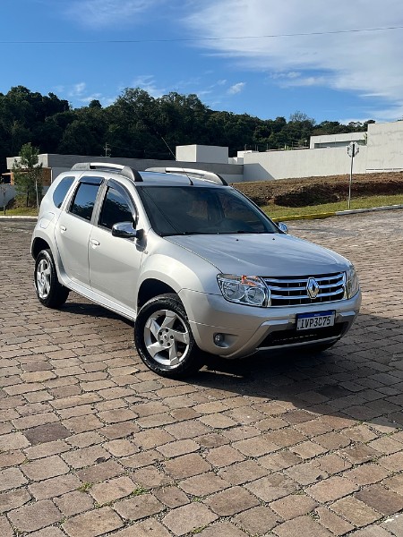RENAULT DUSTER 1.6 16V SCE FLEX DYNAMIQUE MANUAL 2014/2014 BOSCO AUTOMÓVEIS GUAPORÉ / Carros no Vale