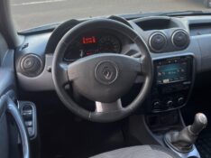 RENAULT DUSTER 1.6 16V SCE FLEX DYNAMIQUE MANUAL 2014/2014 BOSCO AUTOMÓVEIS GUAPORÉ / Carros no Vale