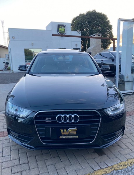 AUDI A4 2.0 16V TFSI 183/180CV MULTITRONIC C/TETO 2013/2013 WS MULTIMARCAS VENÂNCIO AIRES / Carros no Vale
