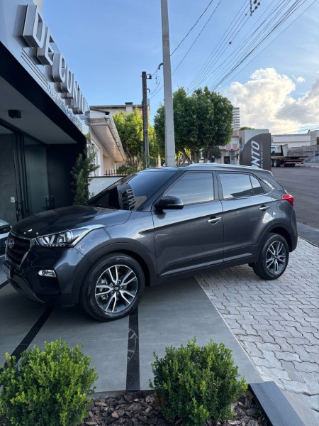 HYUNDAI CRETA 2.0 16V PRESTIGE /2018 DE CONTO AUTOMÓVEIS SARANDI / Carros no Vale