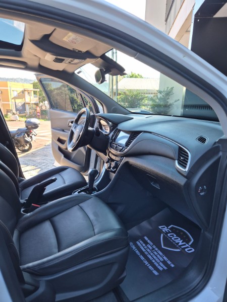 CHEVROLET TRACKER 1.4 16V TURBO FLEX LTZ AUTOMÁTICO /2018 DE CONTO AUTOMÓVEIS SARANDI / Carros no Vale