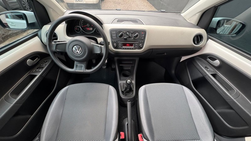 VOLKSWAGEN UP! MOVE 1.0 TSI /2016 IDEAL VEÍCULOS LAJEADO / Carros no Vale