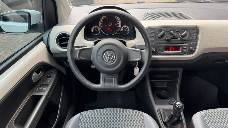 VOLKSWAGEN UP! MOVE 1.0 TSI /2016 IDEAL VEÍCULOS LAJEADO / Carros no Vale