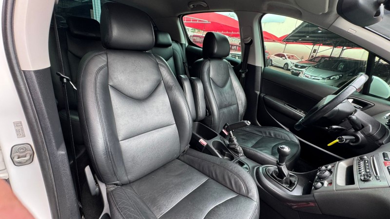 PEUGEOT 308 ALLURE 2.0 /2013 IDEAL VEÍCULOS LAJEADO / Carros no Vale