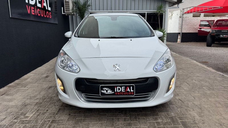 PEUGEOT 308 ALLURE 2.0 /2013 IDEAL VEÍCULOS LAJEADO / Carros no Vale