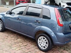 FORD FIESTA 1.0 8V 2010/2011 AUTO SHOW SANTA CRUZ DO SUL / Carros no Vale