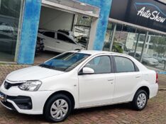TOYOTA ETIOS 1.5 XS SEDAN 16V FLEX 4P AUTOMÁTICO 2017/2018 AUTO SHOW SANTA CRUZ DO SUL / Carros no Vale