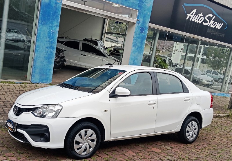 ETIOS 1.5 XS SEDAN 16V FLEX 4P AUTOMÁTICO