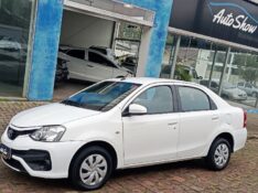 TOYOTA ETIOS 1.5 XS SEDAN 16V FLEX 4P AUTOMÁTICO 2017/2018 AUTO SHOW SANTA CRUZ DO SUL / Carros no Vale