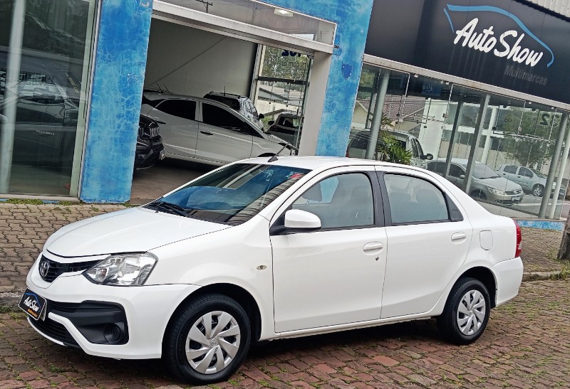 TOYOTA ETIOS 1.5 XS SEDAN 16V FLEX 4P AUTOMÁTICO - 2018
